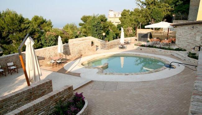 Residence Borgo Da Mare Monteprandone Bagian luar foto