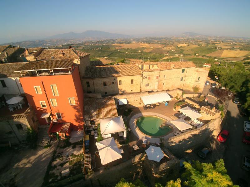 Residence Borgo Da Mare Monteprandone Bagian luar foto